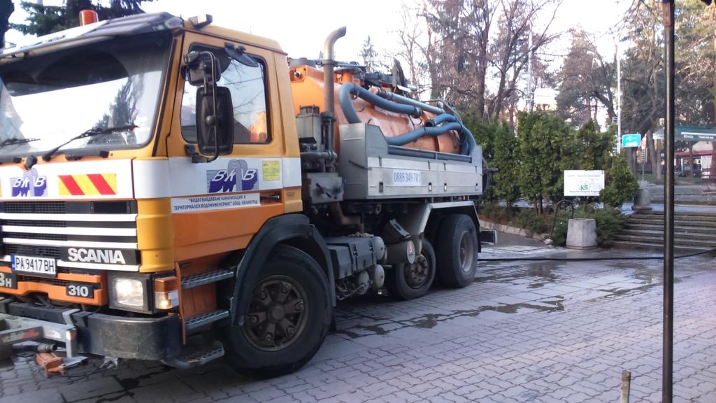  Велинград с почистени и измити улици